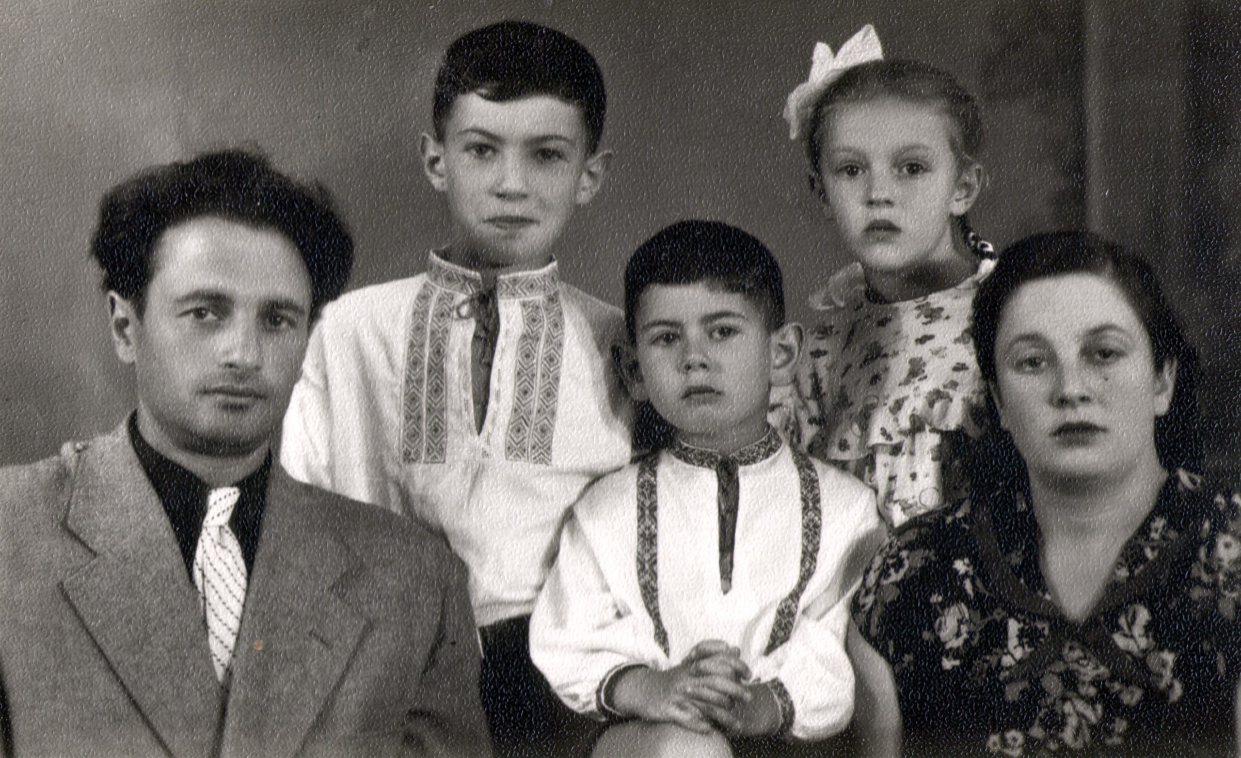 Lev Galper with his family