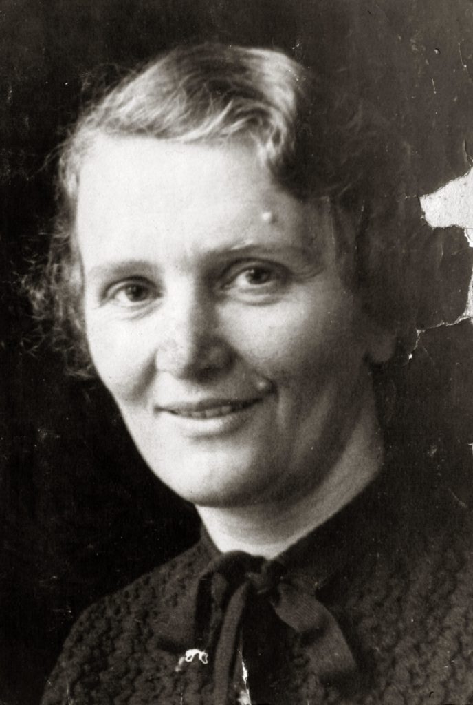 Maria Yanova (Moscow 1939)