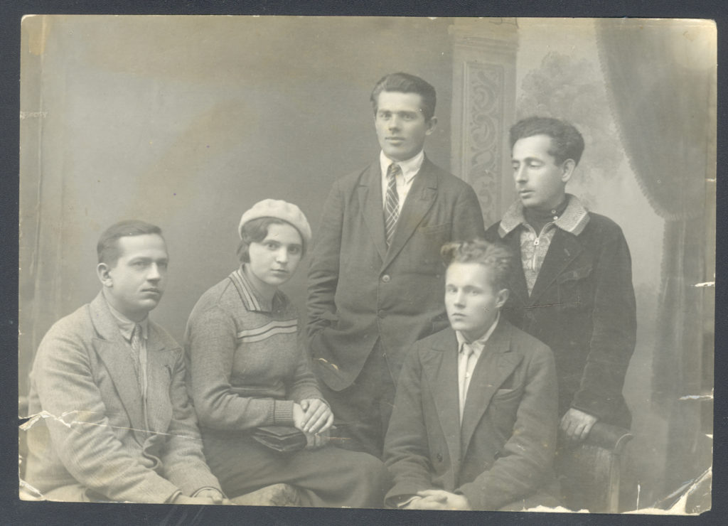 Samuil Sasonko with friends (Paris 1930s)