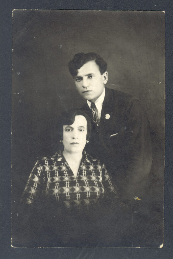 Sheiva Peisakh and Munya Peisakh (Liege 1930s)